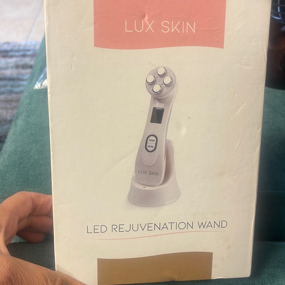 Skin care wand